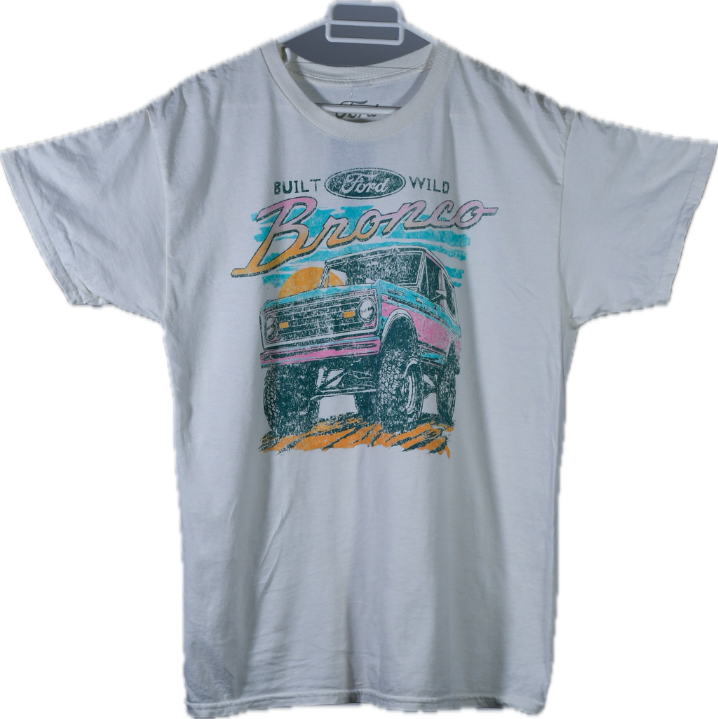Playera Gráfica Vintage Ford Bronco "Built Wild" - Blanco